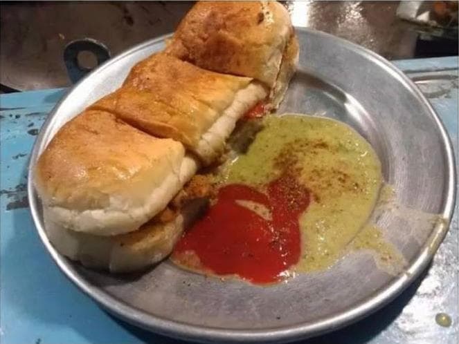 Bun Kebab Calories: Per Bun, Per 100g & Street Stall Versions — CalsFlow guide cover