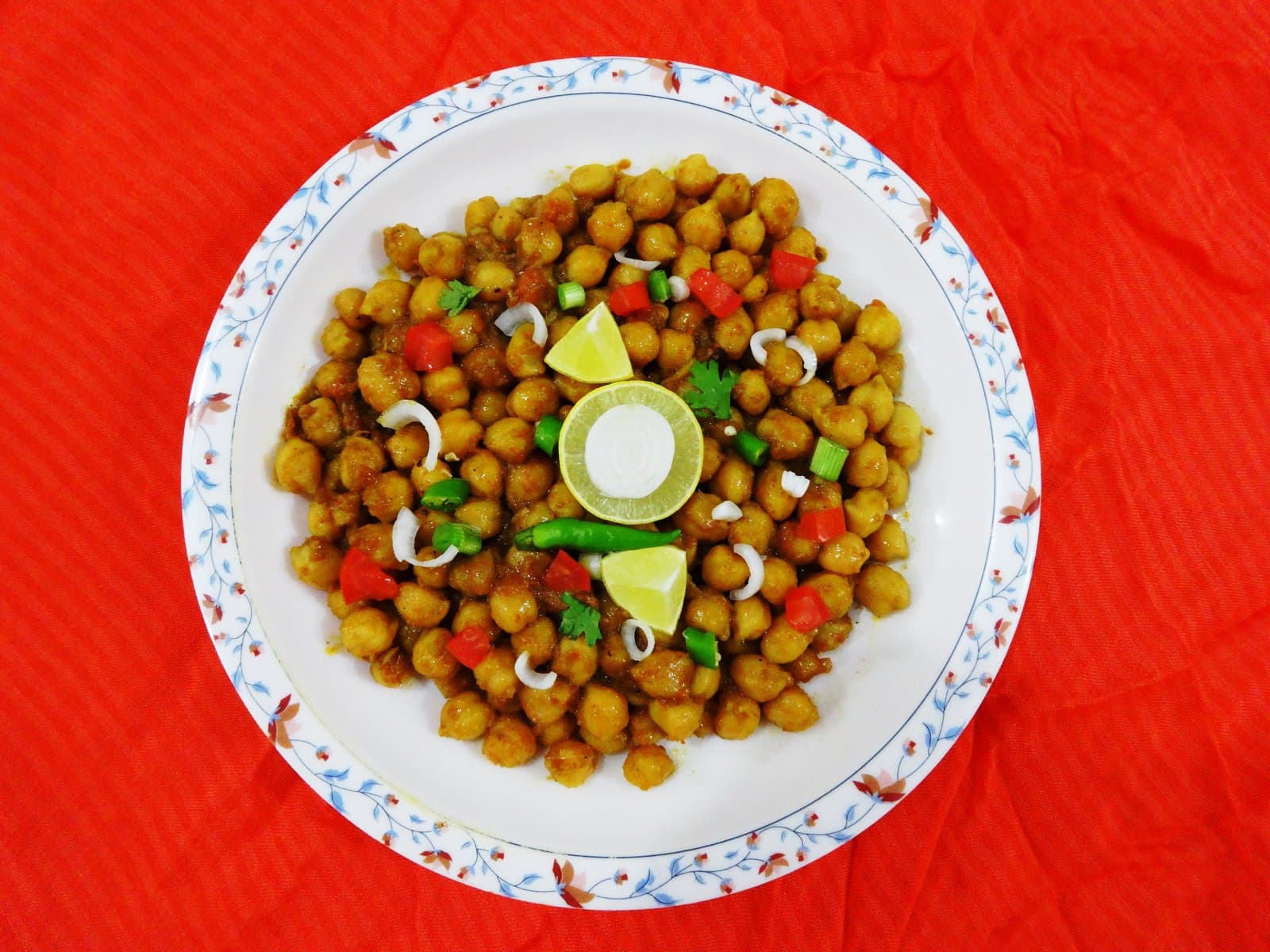 Chana Calories: Kala Chana, Chole & Bhuna Chana Versions — CalsFlow guide cover